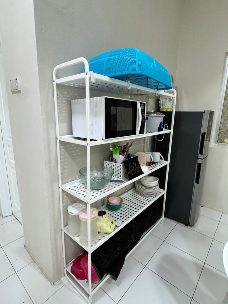Kitchen or kitchenette, minibar, oven