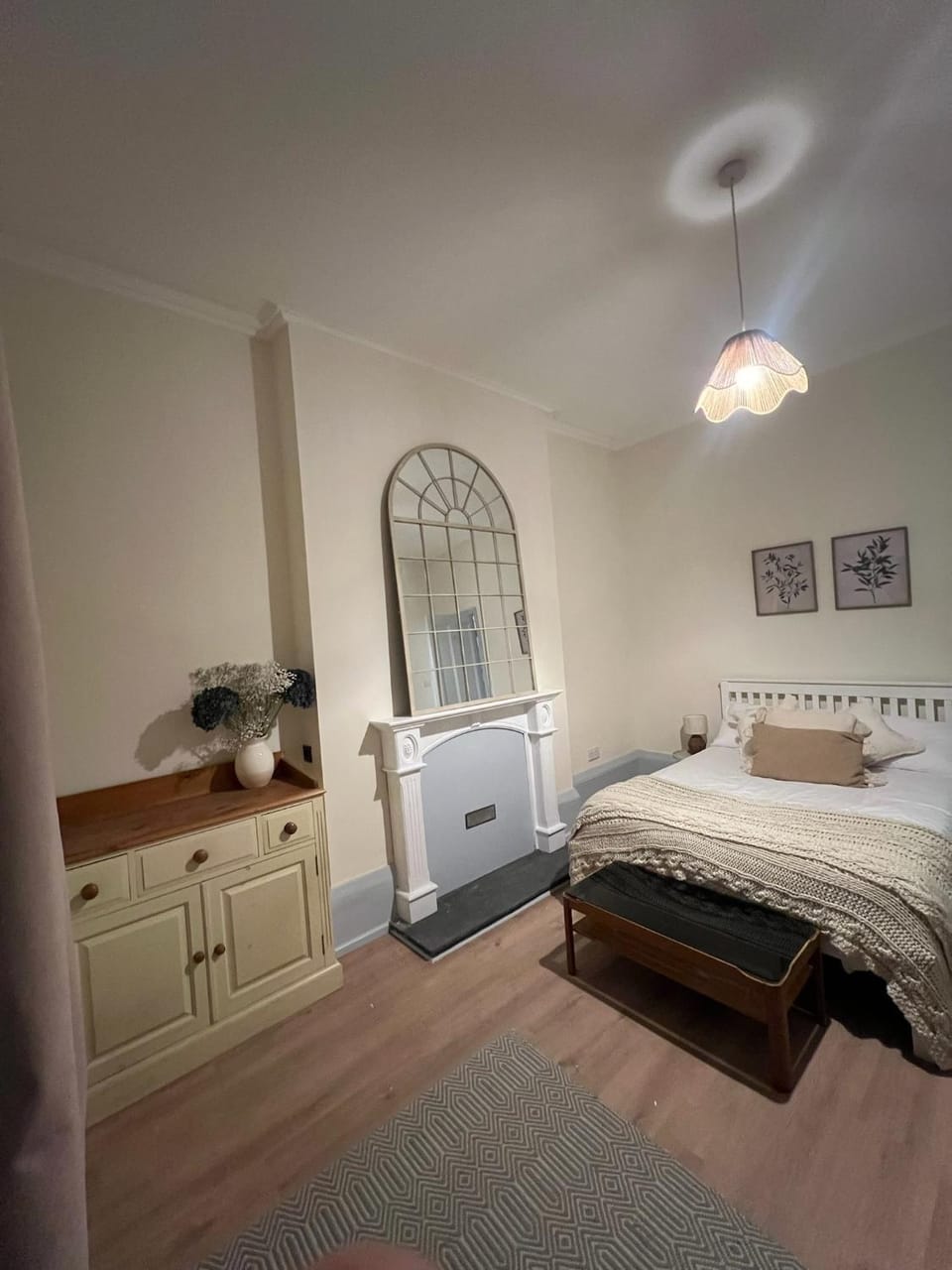 Beautiful Margate Retreat with Log burner, Garden, minutes to beach House in Margate