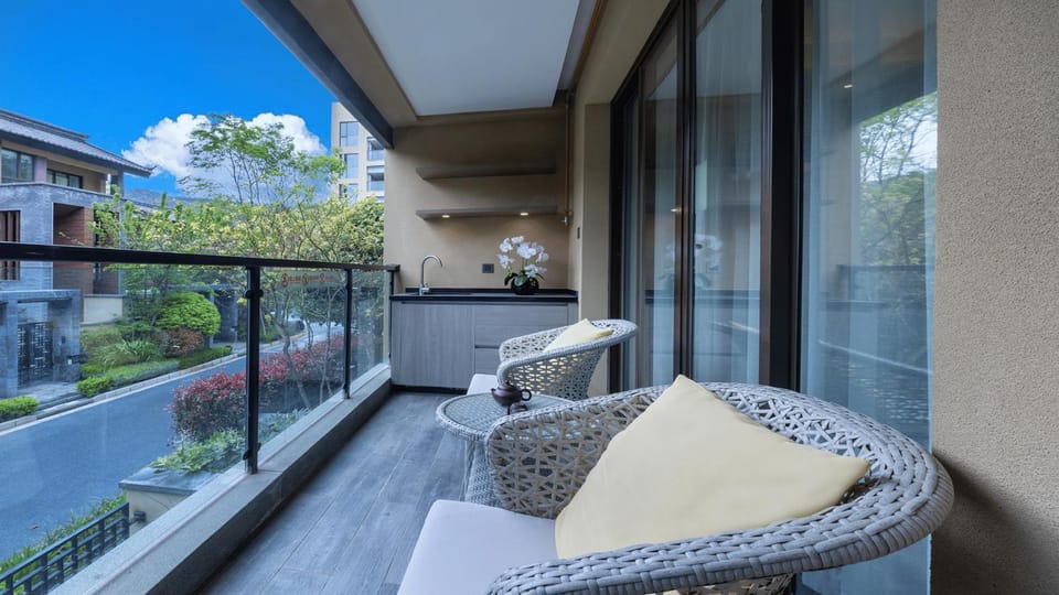 Day, View (from property/room), Seating area