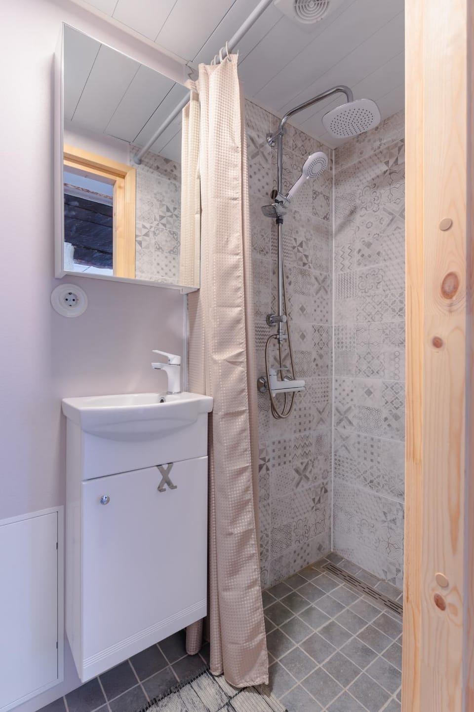 Shower, Bathroom