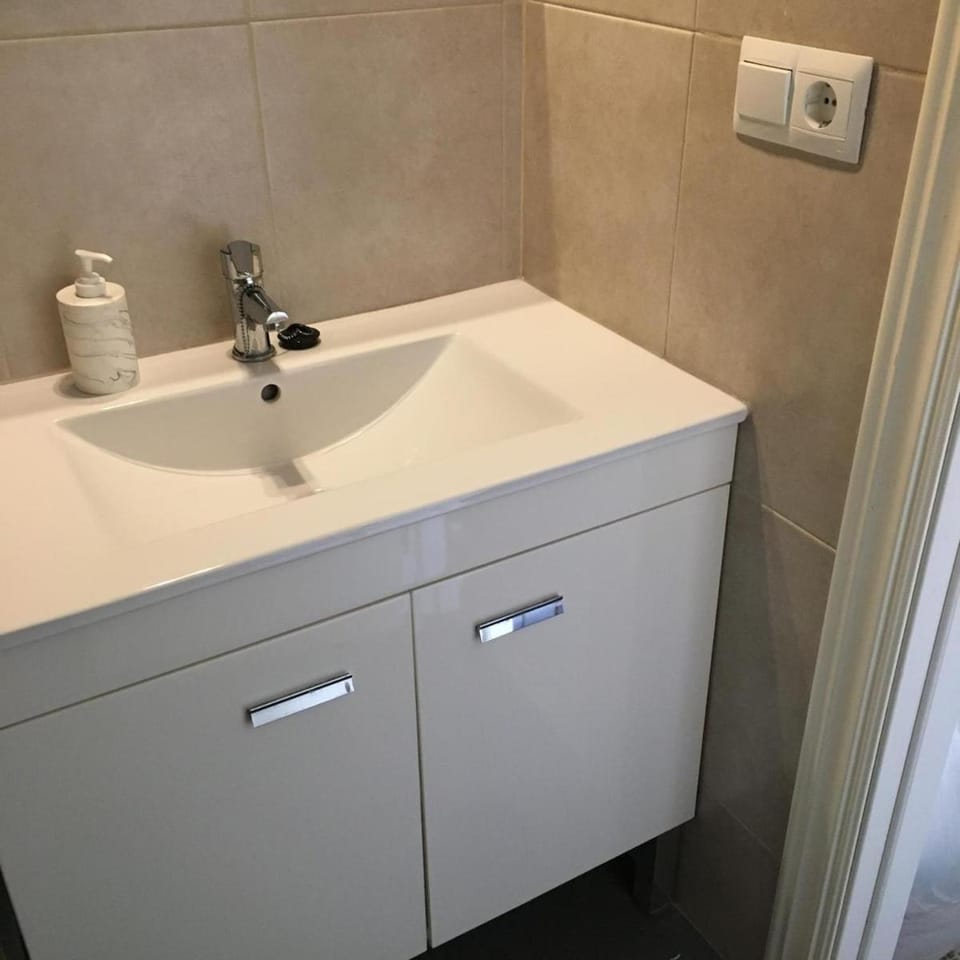 Torrecilla Beach, Nerja Apartment in Nerja