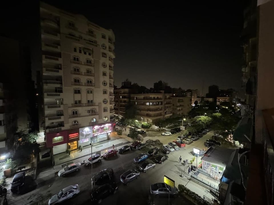 Cozy Apartment, Golden Square of Makram Ebeid Apartment in Cairo Governorate