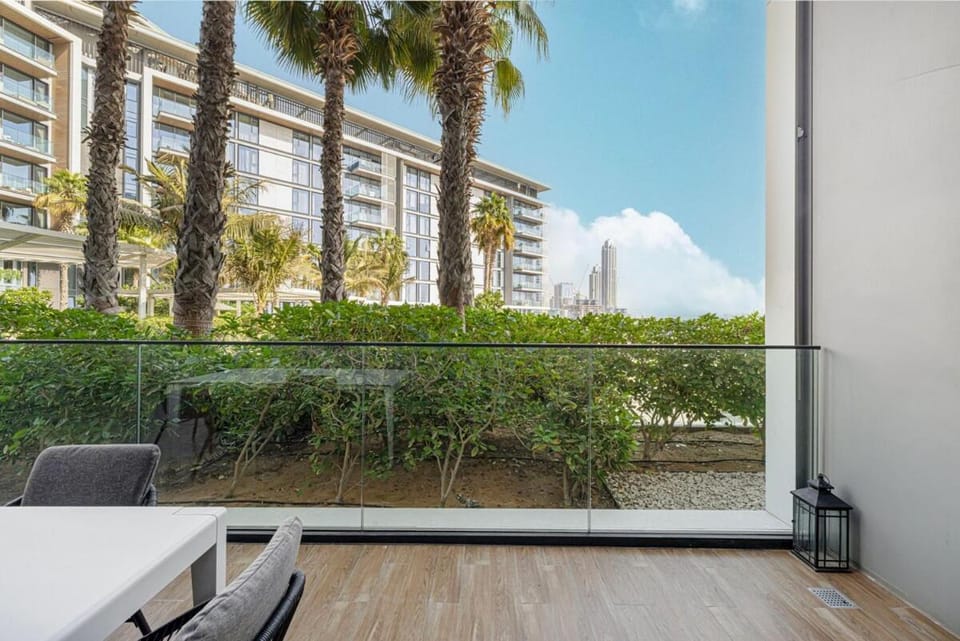 Property building, Patio, Day, Garden, View (from property/room), Balcony/Terrace