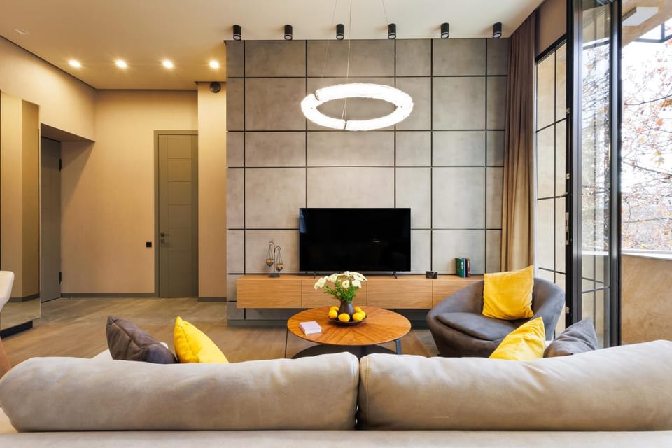 Communal lounge/ TV room, TV and multimedia, Living room, Seating area, Evening entertainment