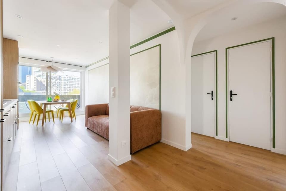 Grand 5 Chambres Paris La Defense Apartment in Puteaux