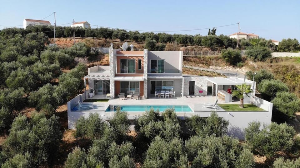 Property building, Natural landscape, Garden view, Pool view, Swimming pool