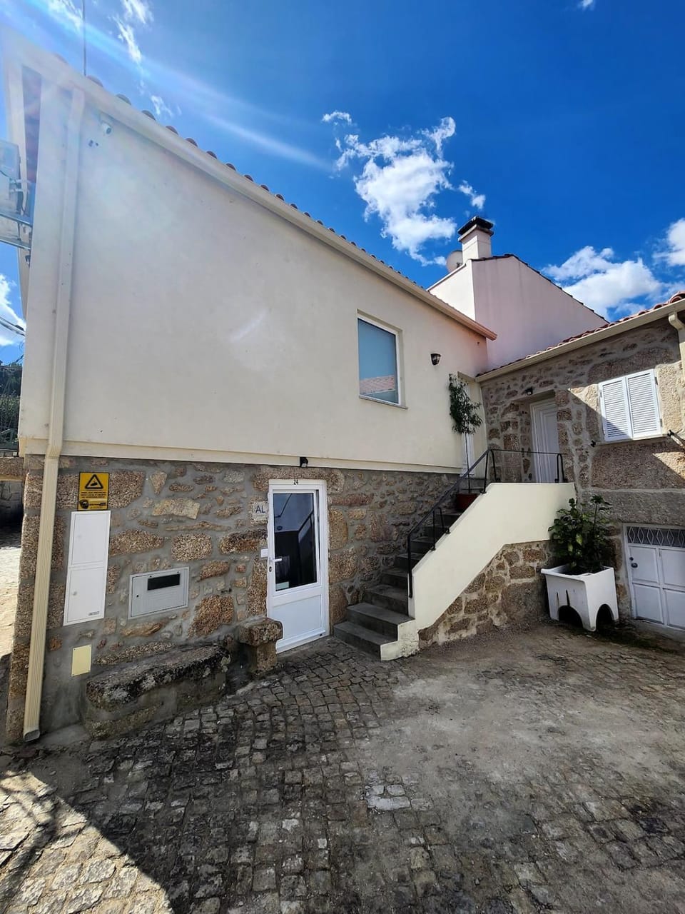 Property building, Day