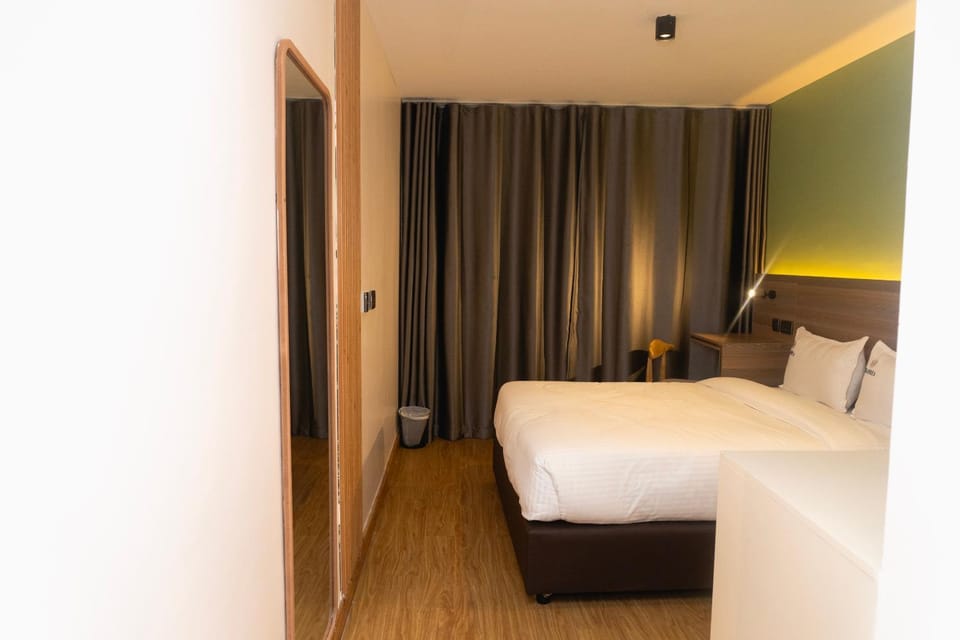 Bed, Photo of the whole room