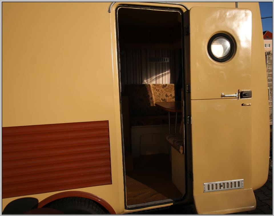 KULT DDR Wohnwagen am Ostseestrand Apartment in Mecklenburg-Vorpommern, Germany