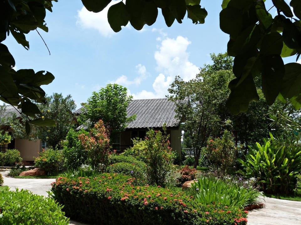 Bansuanrachawadee B&b Bed and Breakfast in Laos
