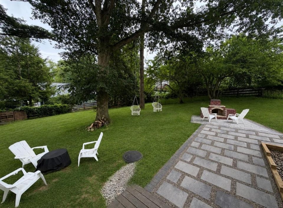The Float House at Buckeye Lake - Hot Tub - Patio - Privacy House in Ohio