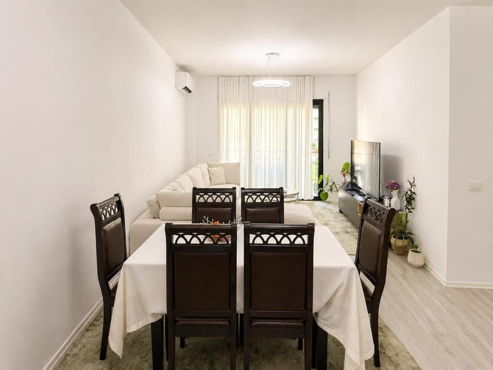 Ami Modern 2BR Apartment Apartment in Tirana