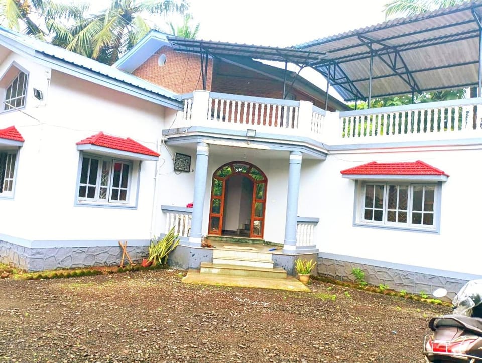 Peace Villa with pool Resort in Maharashtra