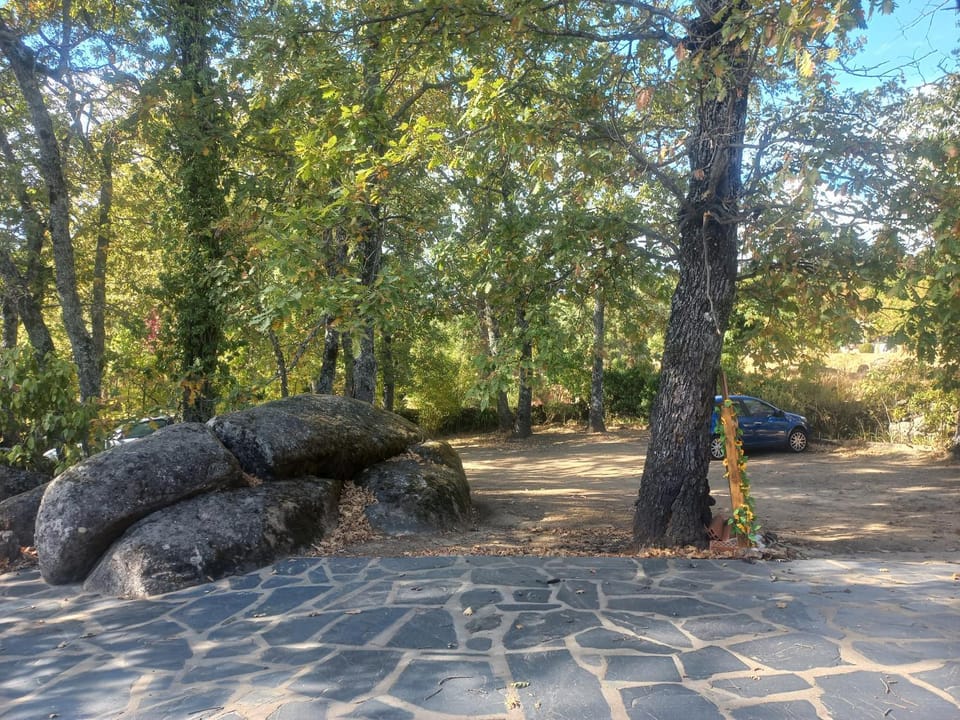 Garden view, Parking