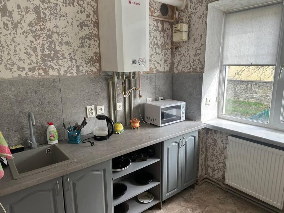 1-кімнатна квартира в центрі - Чортків Apartment in Ukraine