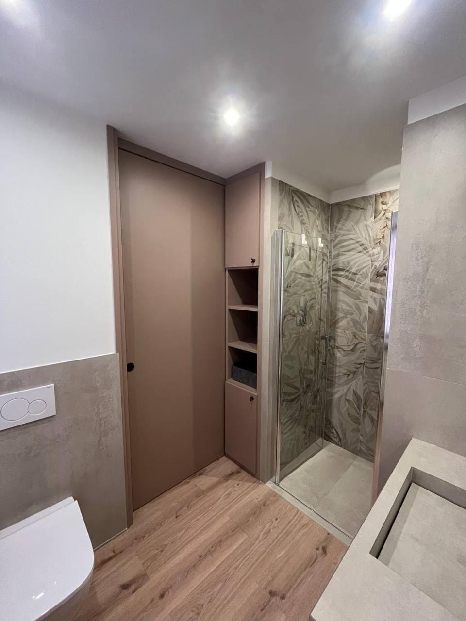 Shower, Toilet, Bathroom