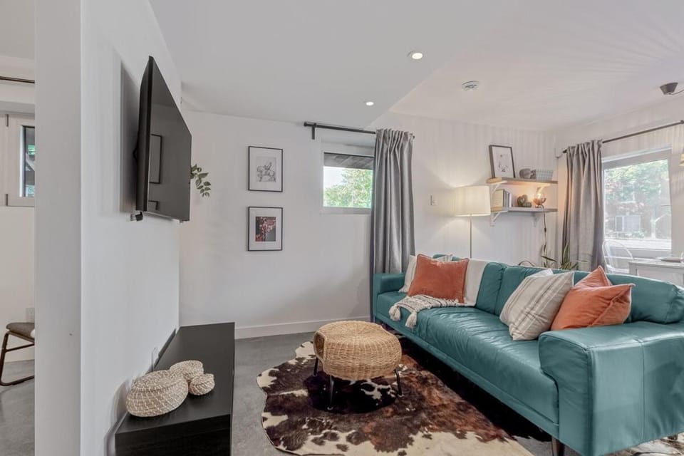 Peaceful Studio in QC Ideal for Students & Workers Apartment in Quebec City