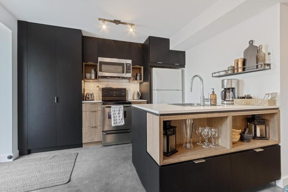 Peaceful Studio in QC Ideal for Students & Workers Apartment in Quebec City