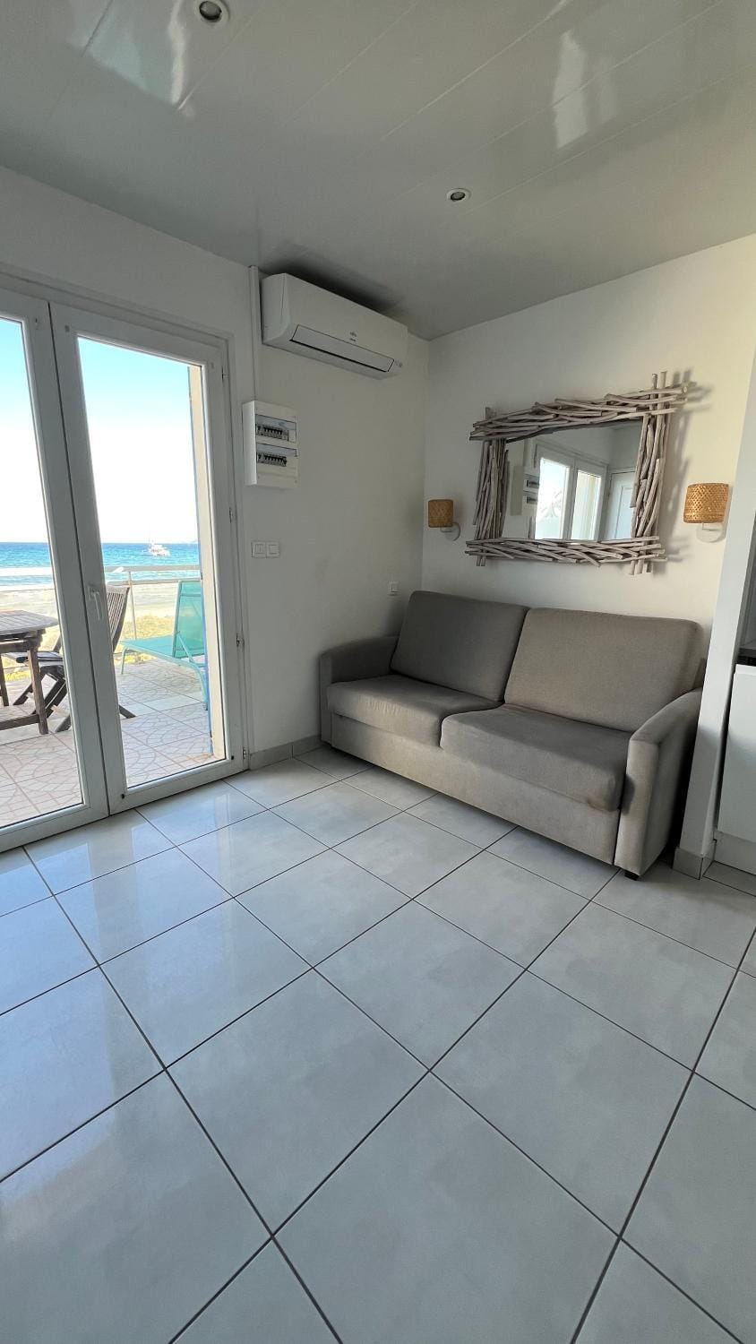 Living room, air conditioner