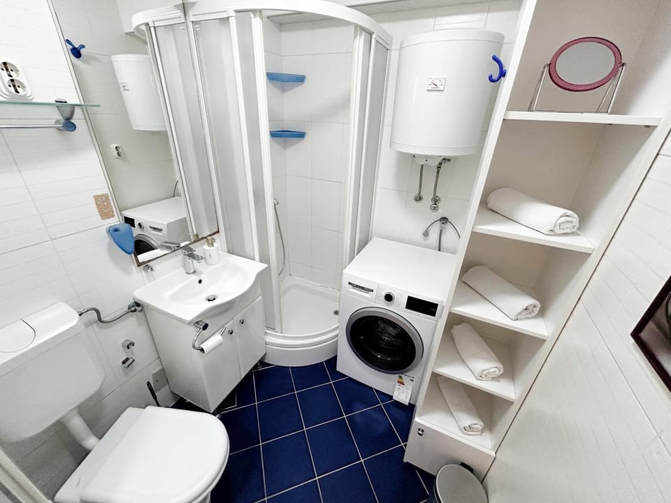 Neomi-Greta Apartment in Brela