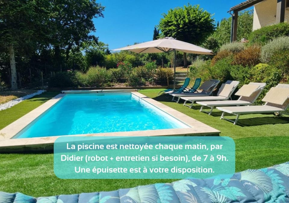 Garden view, Pool view, Swimming pool, sunbed