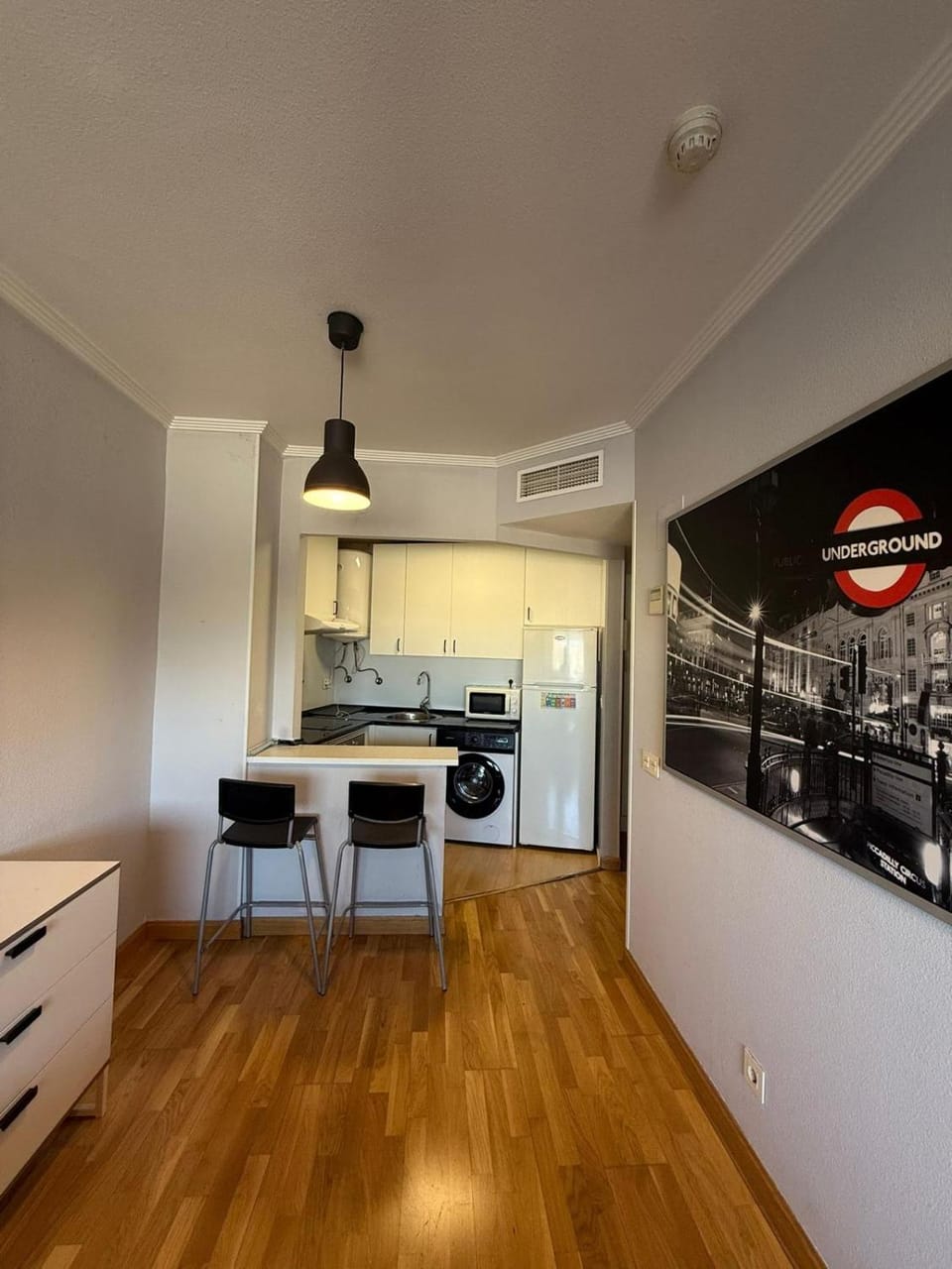 Enjoy the sun and pool in this fabulous apartment Apartment in Madrid