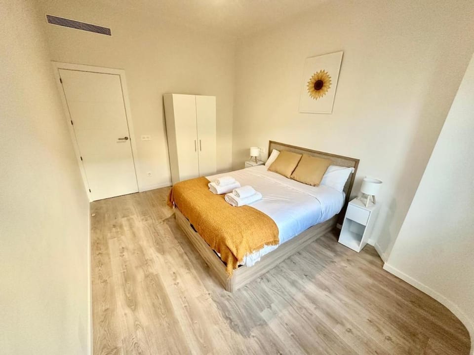 Retiro Residence Girasol Apartment in Madrid