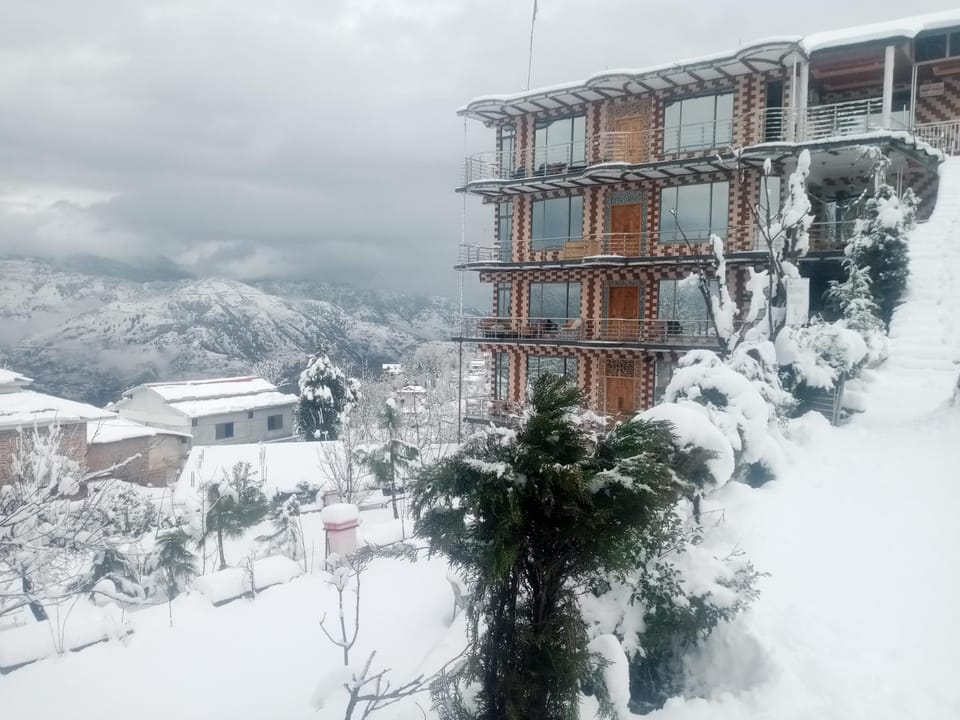 BHURBAN VIEW APARTMENTs Hotel in Punjab