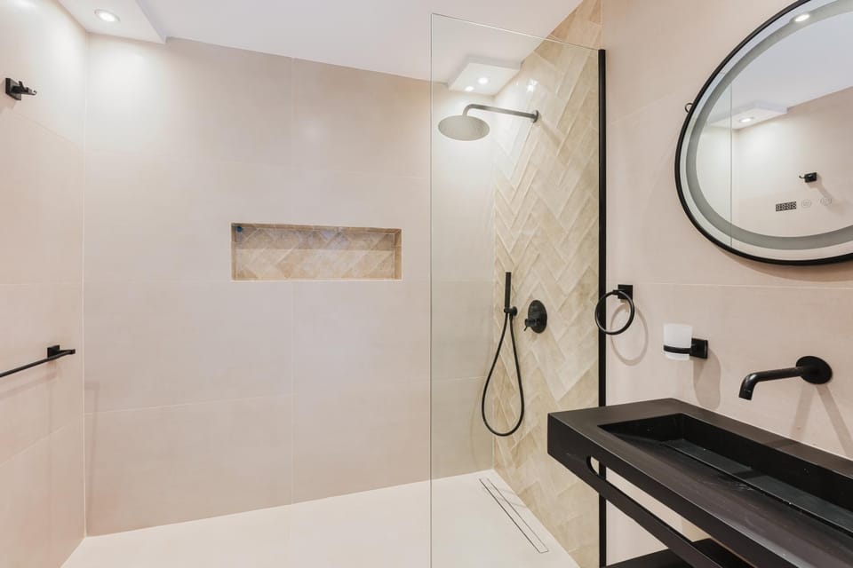 Shower, Bathroom