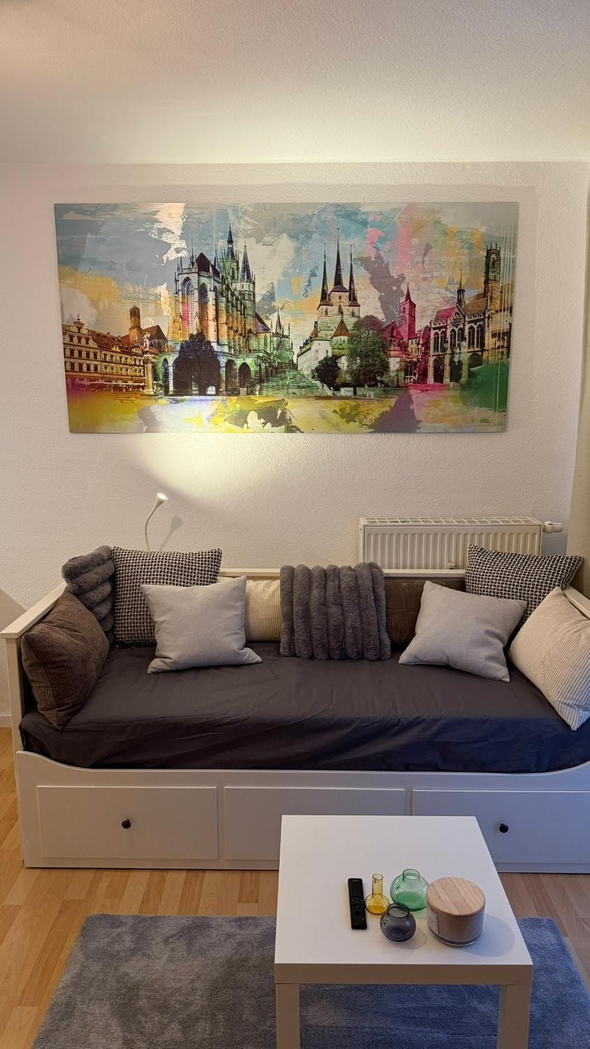Living room, Decorative detail, Seating area