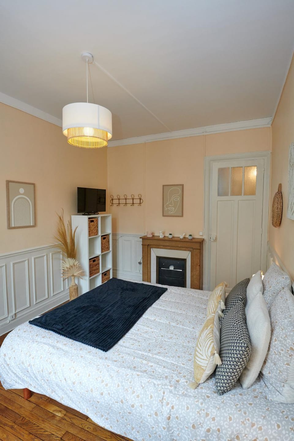 HYPER CENTRE 2 CHAMBRES 70m2 6 PERSONNES Apartment in Reims