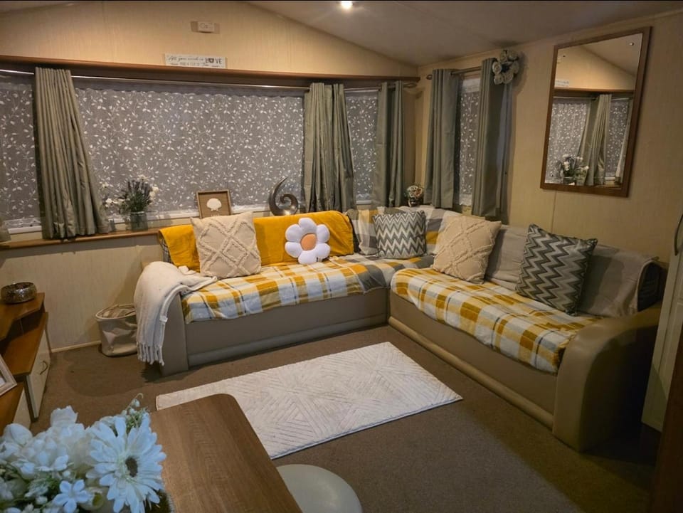 Caravan 1 - Blackmoor farm near tenby Apartment in Amroth