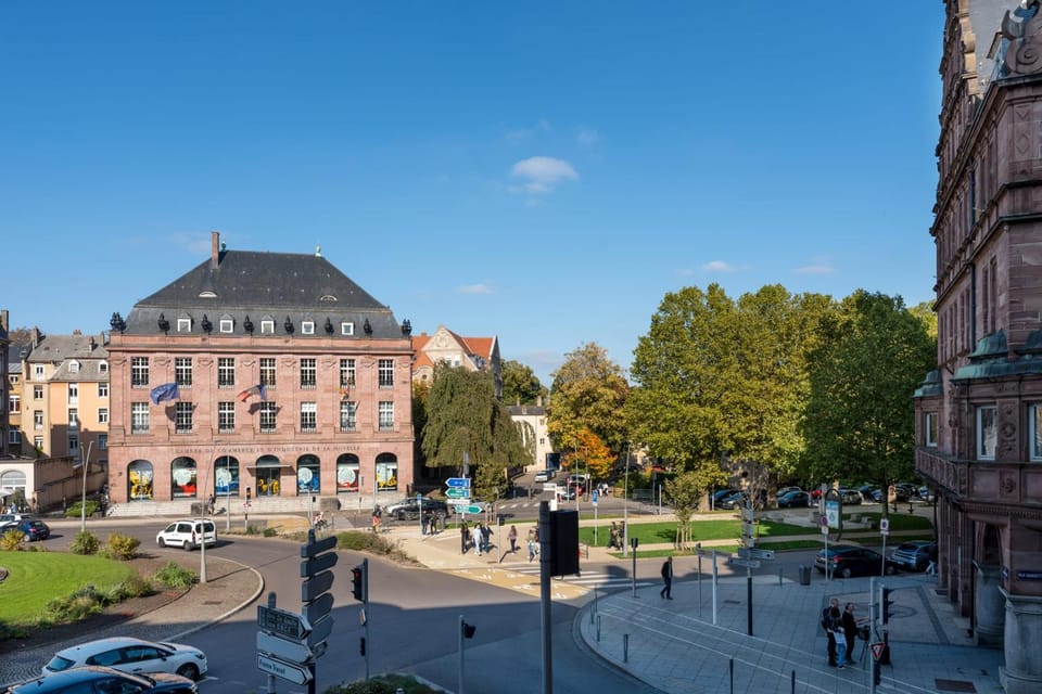 Mondon 3 Arcades 3 Bedrooms 2 Showers Up to 8 G Apartment in Metz