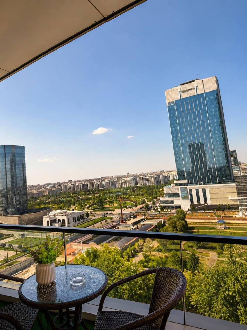 Day, View (from property/room), Balcony/Terrace, City view, Location