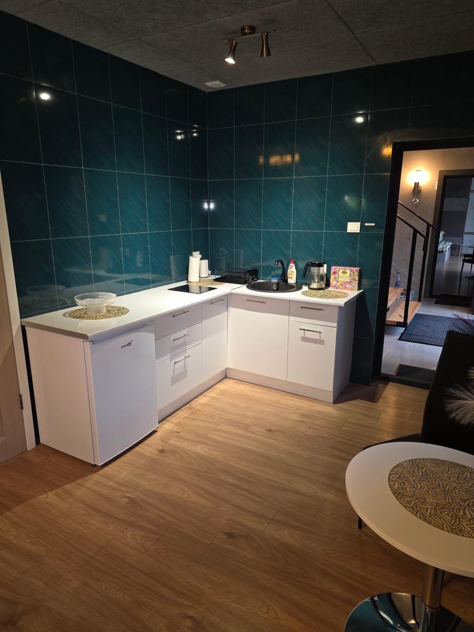 Bed, Kitchen or kitchenette, Photo of the whole room, Bedroom