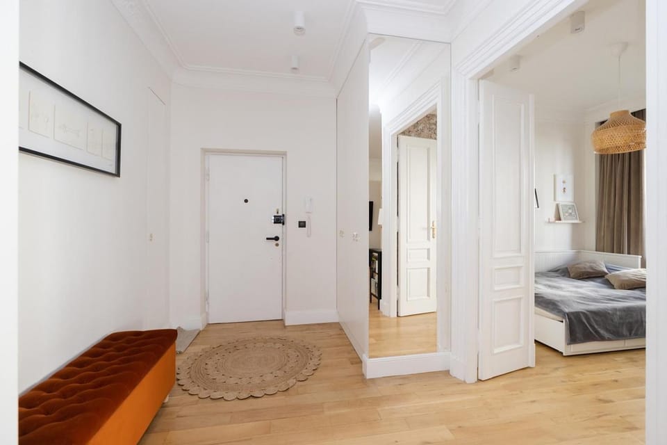 PREMIUM Family Apartment 70m2 w ścisłym Centrum & Parking Apartment in Warsaw