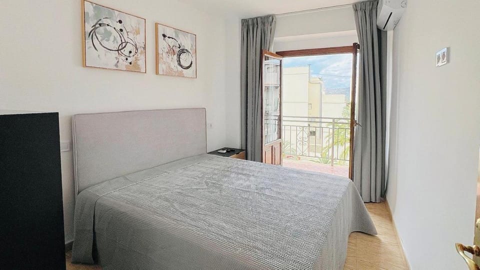 Sol 3-Bedroom Apartments Apartment in Calp