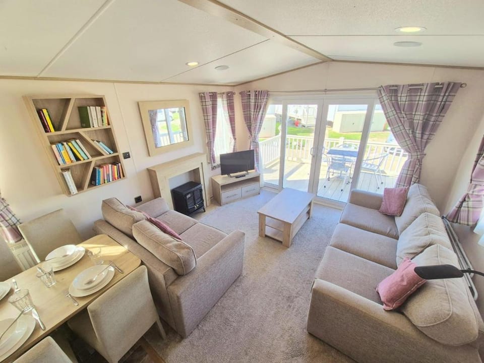 ABI Beverley - Dog friendly, Family friendly Whitstable Apartment in City of Canterbury