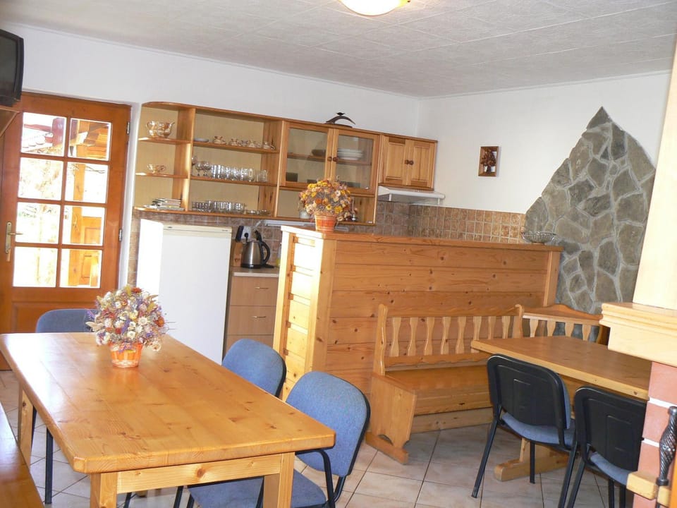 Communal lounge/ TV room, Communal kitchen