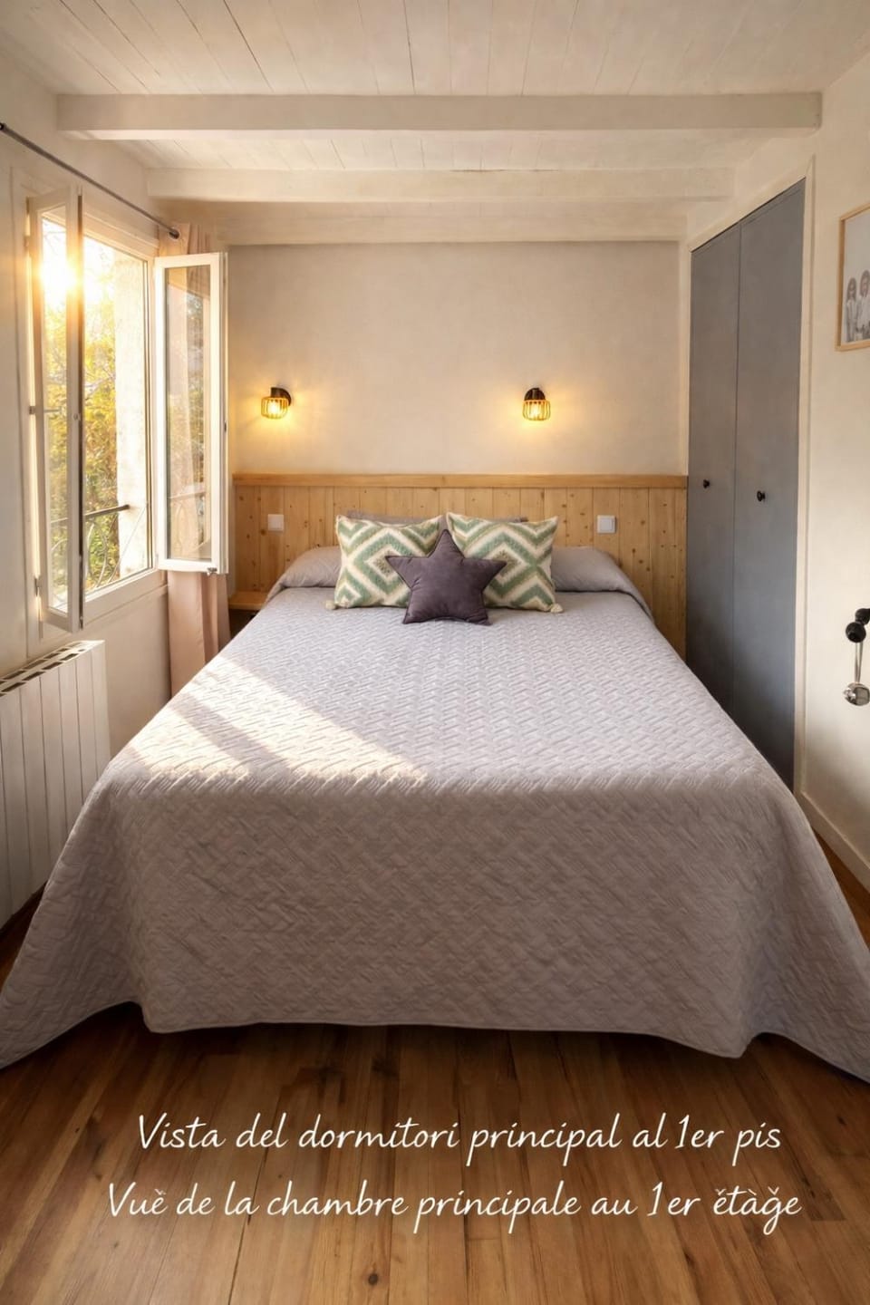 Bed, Photo of the whole room, Bedroom