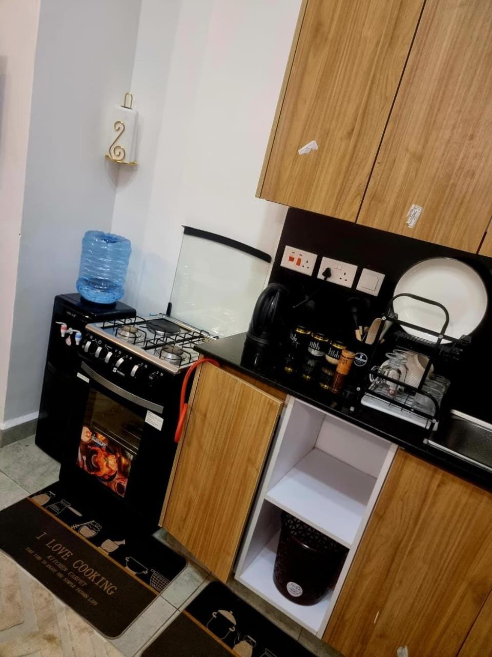 City Nest Airbnbs Near Airport JKIA Apartment in Nairobi County
