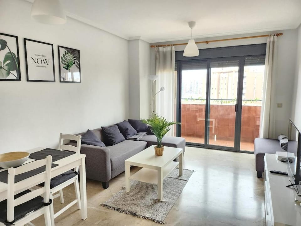 Cortes Suite - Pool paddle tennis court and gym Apartment in Valencia