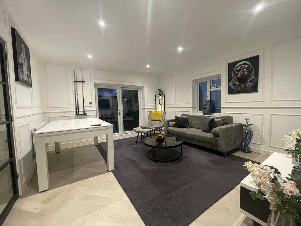 The Diamond Retreat House in London Borough of Croydon