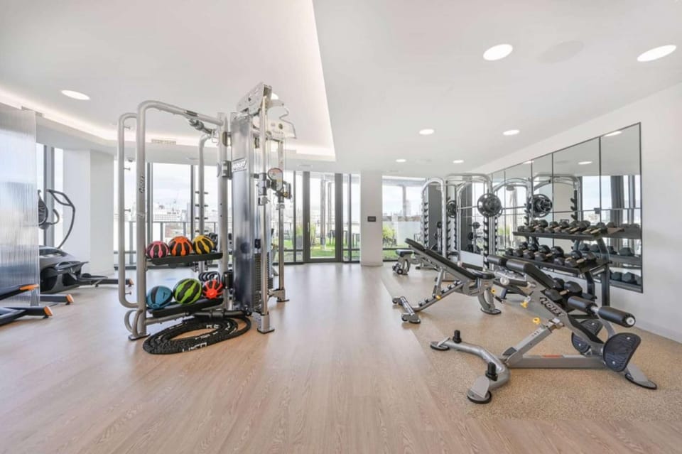 2BR Penthouse Boston Common DT Apartment in South Boston