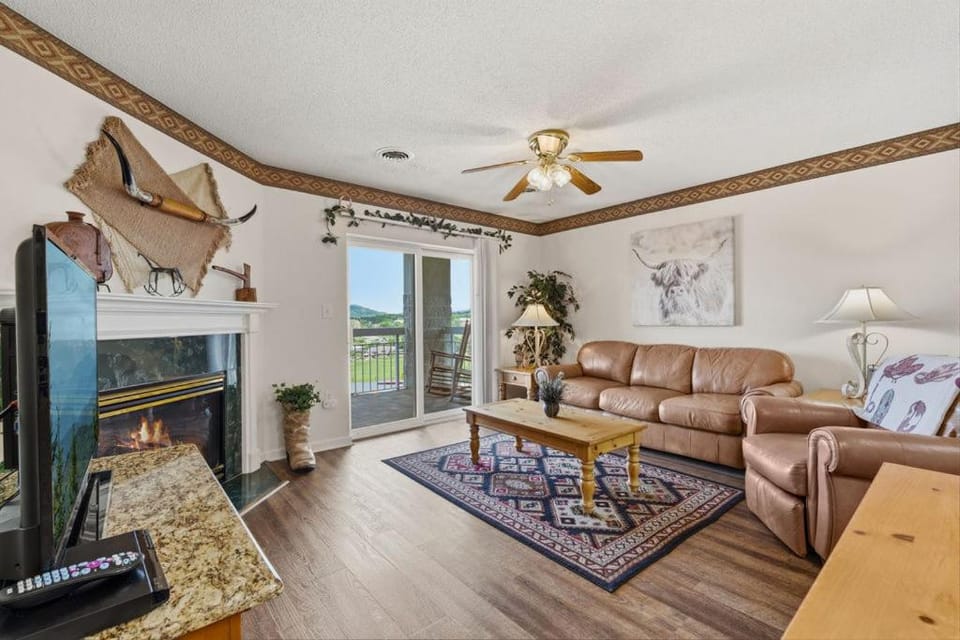 WP251 Time For 2! House in Pigeon Forge