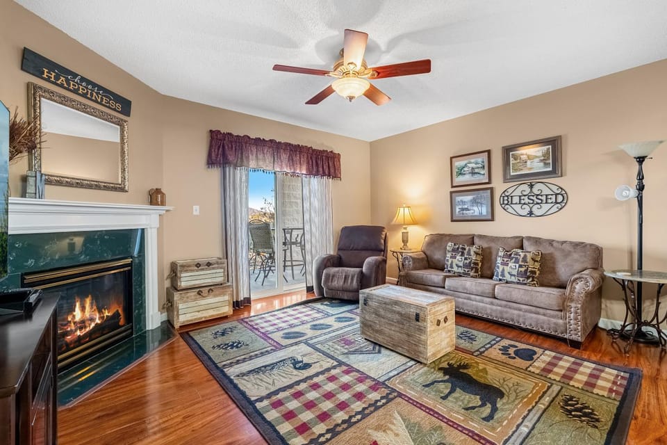 WP211 Easy Street House in Pigeon Forge