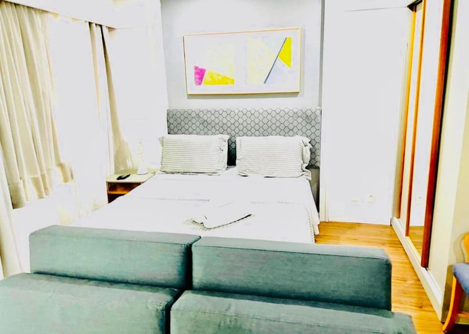 Bed, Living room, Photo of the whole room, Bedroom