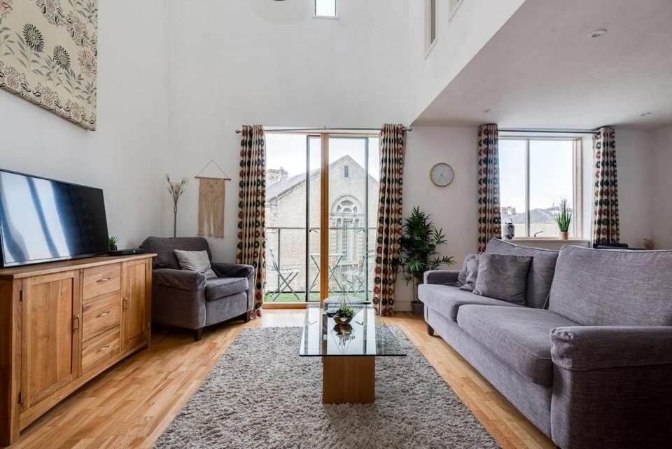 Elegant Oxford Flat - Central Spacious Comfortable Apartment in Oxford