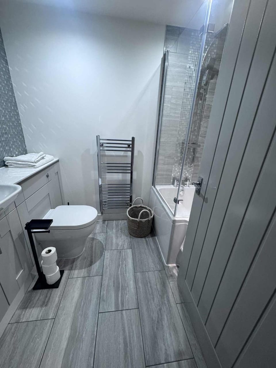 ROSEWOOD Gatwick Bed and Breakfast in Horley
