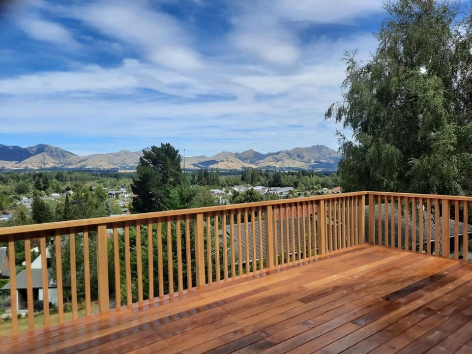Day, Natural landscape, View (from property/room), Balcony/Terrace, Mountain view